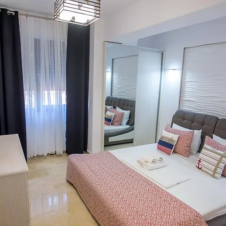 Sophia 2 Apartment *